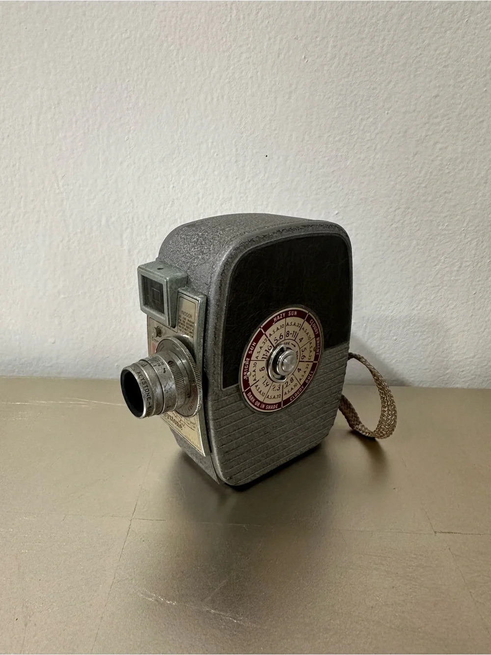 8mm Capri 25 Vintage Camera - Silver